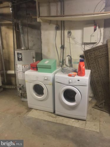 813 Bucknell St, Philadelphia PA 19145-3213 exterior