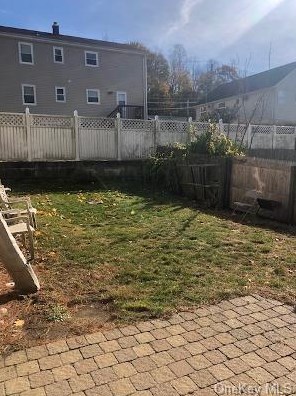 60 Leroy Ave, Valhalla NY 10595-1474 exterior