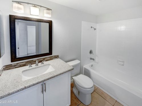 1812 Rosal Dr, Chandler AZ 85224-2256 exterior