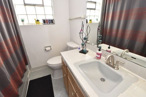 3332 Morgan Ave, Milwaukee WI 53221-1019 exterior