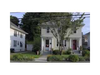 257 Rochambeau Ave, Providence RI  02906-3524 exterior