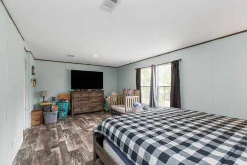 199 Tulip Ave, Defuniak Springs FL 32433-6556 exterior