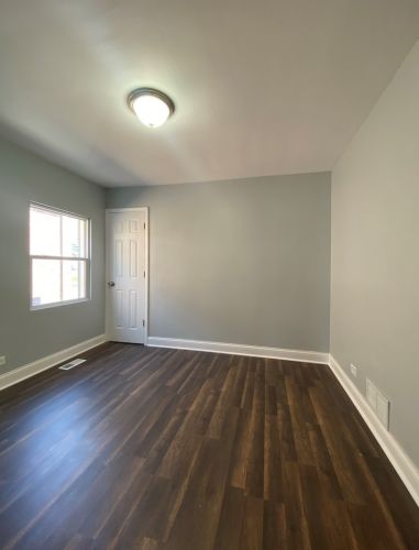 10334 Oglesby Ave, Chicago IL  60617-5631 exterior