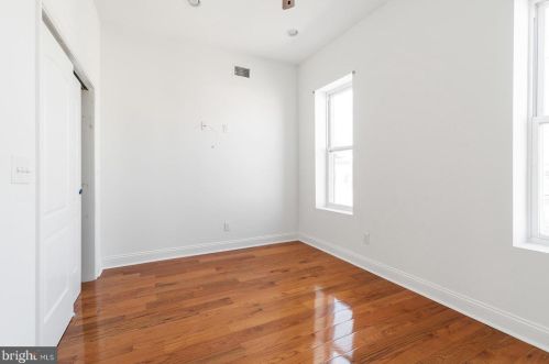 1765 29 St, Philadelphia PA 19145-2402 exterior