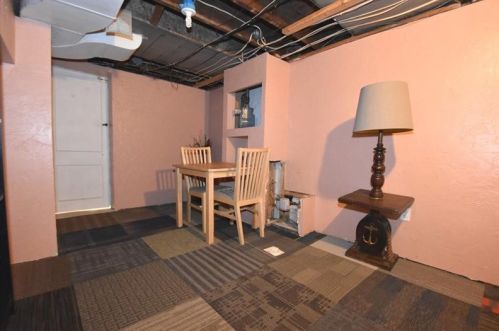 20 Sceneridge Ave, Pittsburgh PA 15227-2724 exterior