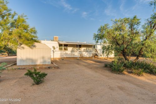 6450 Brushtail Ln, Tucson, AZ 85743-7670