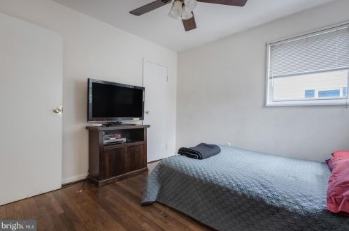 3928 Vermont Ave, Alexandria VA 22304-6326 exterior