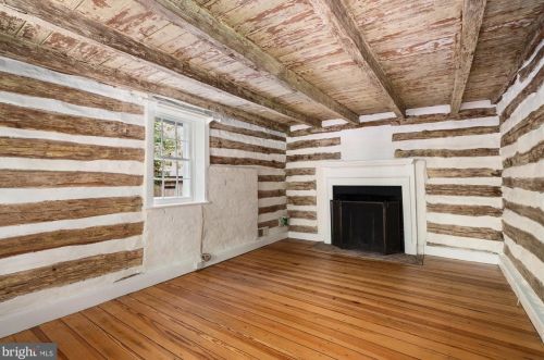 8526 Georgetown Pike, Mc Lean VA 22102-1206 exterior