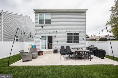 1012 Johnson St, Philadelphia PA  19138-1015 exterior