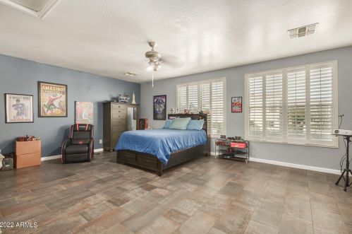 2122 Apache Rain Rd, Phoenix AZ  85085-5084 exterior