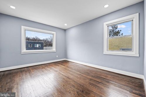 432 Burbank St, Washington DC 20019-4229 exterior