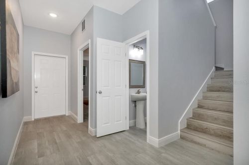 2520 Chestnut St, Tampa FL 33607-3305 exterior