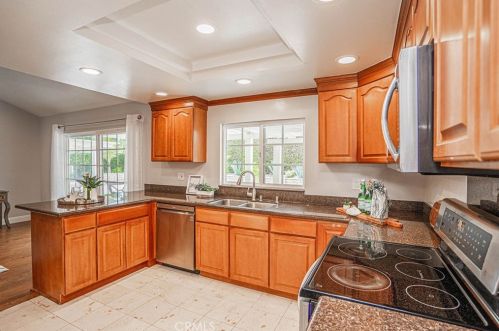 1301 Eltham Pl, Fullerton CA 92833-2021 exterior