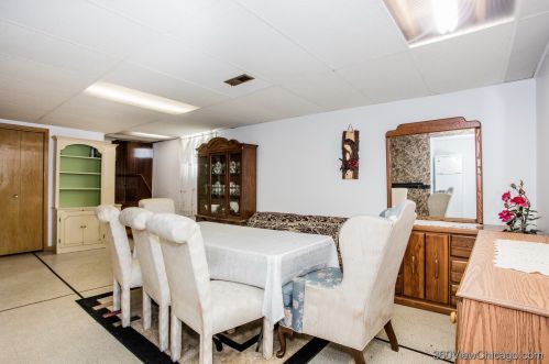 5515 Kildare Ave, Chicago IL 60629-5733 exterior