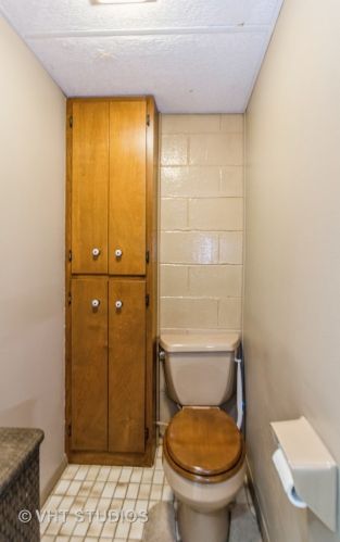 313 Dwight Ave, Joliet IL 60436-1424 exterior