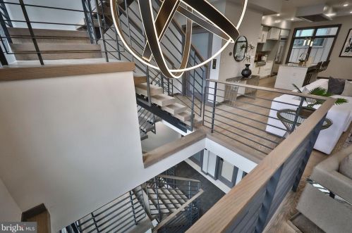 613 Bainbridge St, Philadelphia PA 19146-2413 exterior