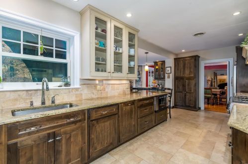 28 Huntleigh Wood, Saint Louis MO 63131-4814 exterior