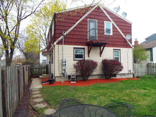 5931 Siegfried Pl, Milwaukee, WI 53214-1843