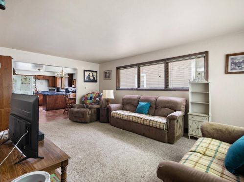 1325 16 St, Manitowoc WI 54220-5611 exterior