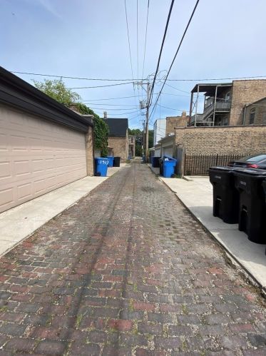 1424 Polk St, Chicago IL 60607-4017 exterior