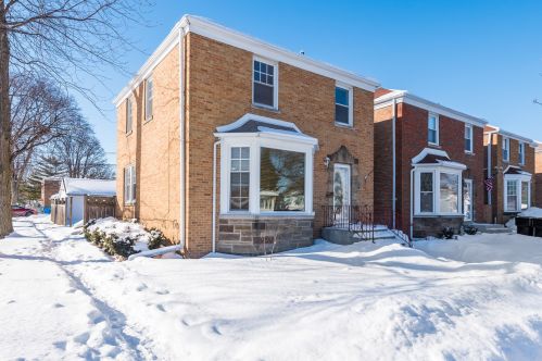 3300 Osceola Ave, Chicago, IL 60634-3342