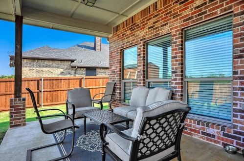 2805 Lillis Ln, Denison TX 75020 exterior