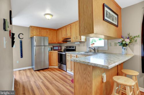 484 Columbus Ave, Littlestown PA 17340-1516 exterior