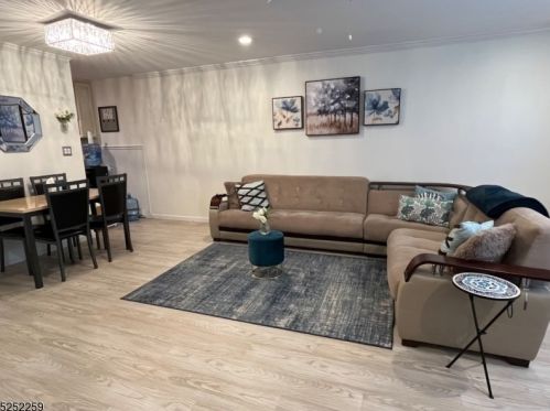 63 Cain Ct, Bridgewater, NJ 08807-3705