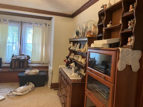 28 Circuit Ave, Worcester MA 01603-2159 exterior