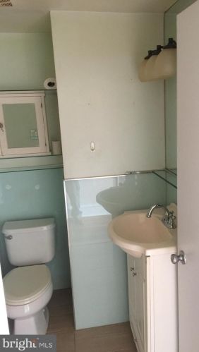 2555 American St, Philadelphia PA 19140-5724 exterior