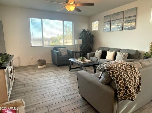 2822 Apollo Rd, Phoenix AZ  85041-5339 exterior