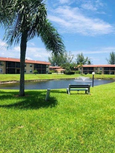 21911 Lake Forest Cir, Boca Raton FL 33433-3331 exterior