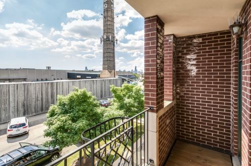 2736 Wolcott Ave, Chicago IL  60614-8994 exterior