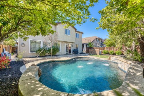 1662 Halverson Ct, Folsom, CA 95630-7350