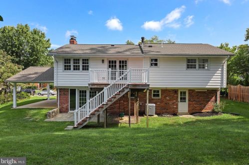 6527 Divine St, Mc Lean VA 22101-4623 exterior