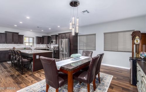 2806 Angela Dr, Phoenix AZ 85032-2049 exterior