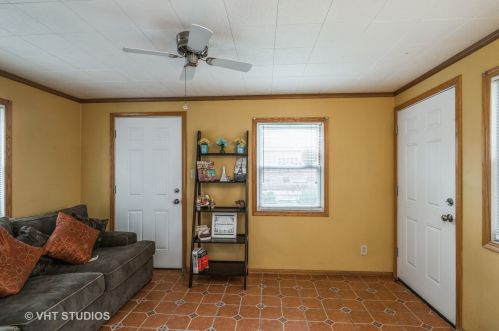 5000 Lawler Ave, Chicago IL 60638-2111 exterior