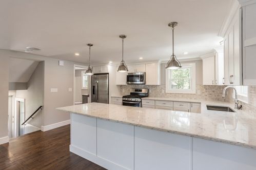 50 Winthrop St, Quincy, MA 02169-3411