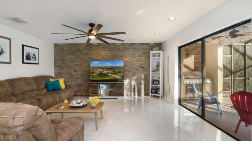 10235 Crosswind Rd, Boca Raton FL 33498-4739 exterior