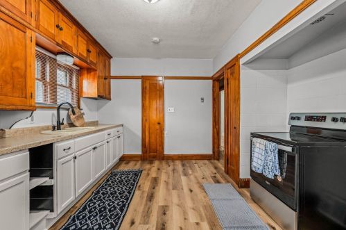 2756 55, Milwaukee WI 53210-1558 exterior