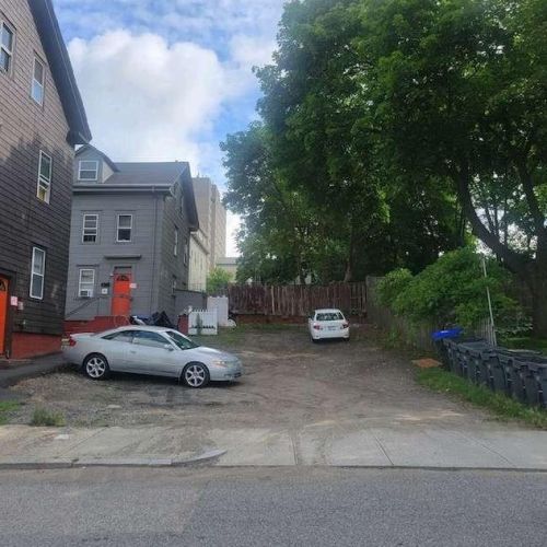 41 Calais St, Providence RI 02908-4941 exterior