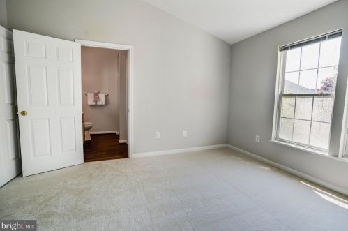 13504 Hayworth Dr, Rockville MD  20854-6395 exterior