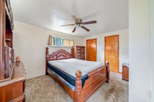 127 Richland Dr, Pittsburgh PA 15235-4413 exterior