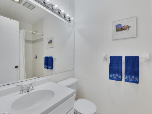 109 Bobolink Way, Naples FL 34105-2493 exterior