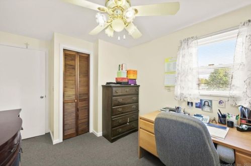 130 Mtn Rd, Seymour CT 06483-2039 exterior