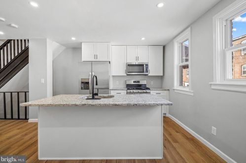 216 Wright Ave, Darby PA 19023-2328 exterior