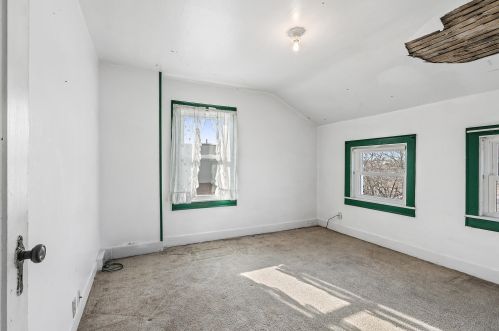 1413 Clark St, Manitowoc WI 54220-5110 exterior