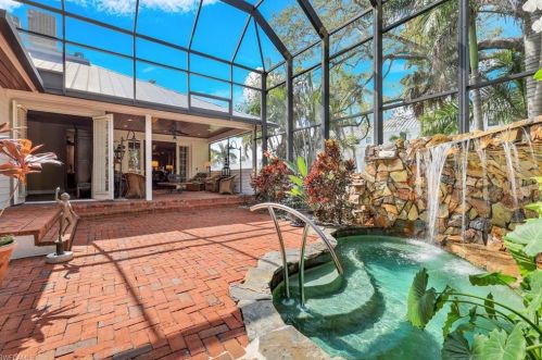 263 10 Ave, Naples FL 34120-4980 exterior