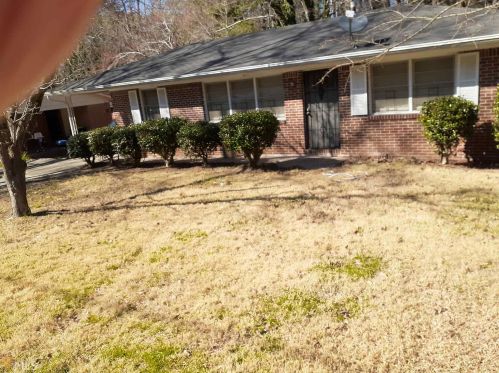 2731 Carriage Ln, Atlanta, GA 30349-4274