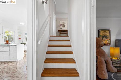 1334 Martin Luther King Jr Way, Berkeley CA 94704-1914 exterior